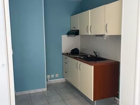 superbe deux pièces à angers - quartier saint serge