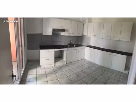 appartement 3 pièces 64 m²