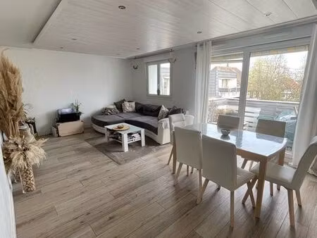 à louer – bel appartement 4 pièces de 81 57 m² avec terrasse et garage