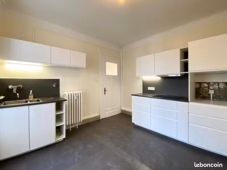 appartement 3 pièces 82 m²