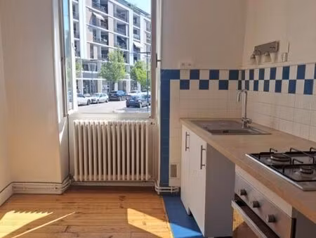 appartement 3 pièces 55 m²