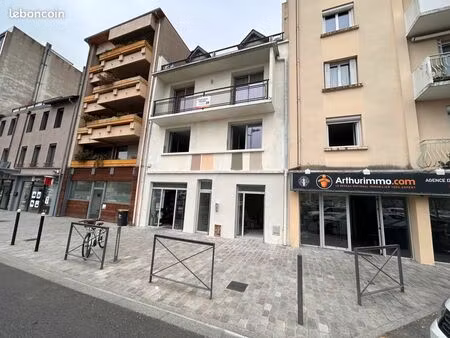local commercial ou professionnel - place du foirail - tarbes-