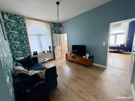 maison 6 pièces 90 m²