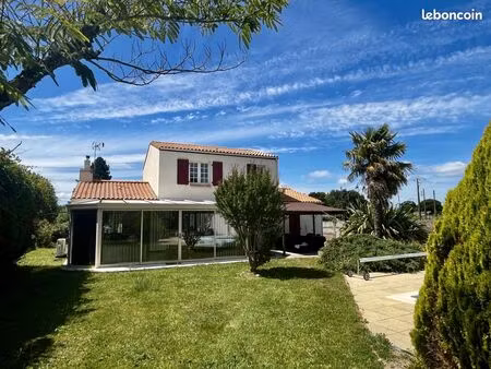 maison 6 pièces 145 m²