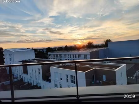 appartement t2 42 mètres carrés + 14 mètres carrés de terrasse