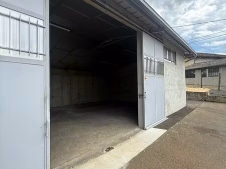 local / atelier / entrepôt à louer – 80 m² – à 15 min de pont-évêque