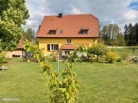 maison lumineuse et agréable à vivre