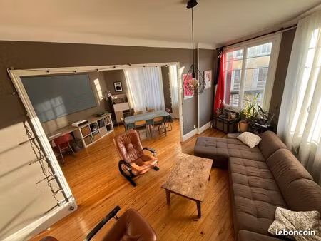 grand appartement art déco très proche de la gare