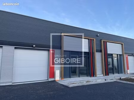 local d'activité 195 m²