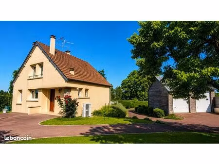 maison et dépendances 165 m2