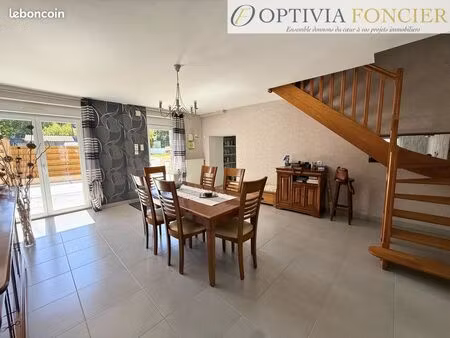 maison 7 pièces 190 m²