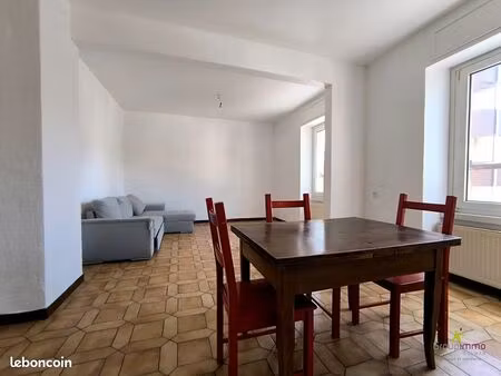 appartement 3 pièces 80 m²