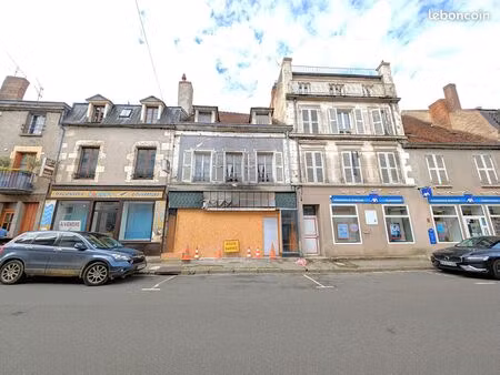 immeuble 6 pièces 180 m²