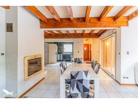maison 7 pièces 133 m²