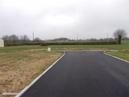 terrain 2755 m² évron