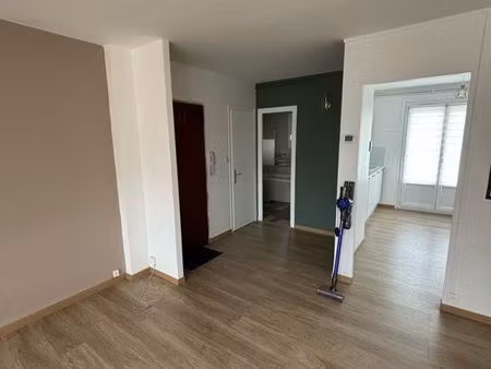 appartement t3 rénové de 69 m² – centre-ville de chalon-sur-saône