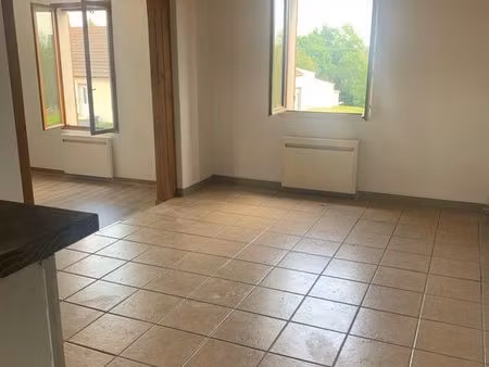 appartement t3 65m2 proche toutes commodités