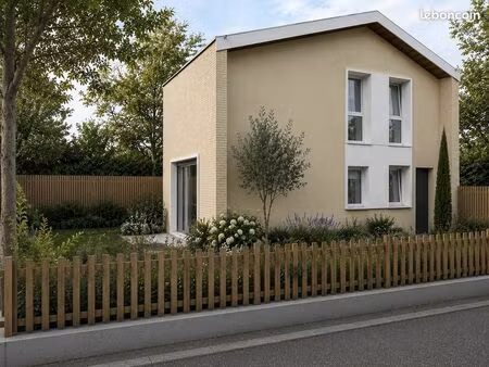 maison 4 pièces 83 m²