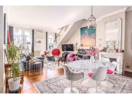 appartement de luxe à vendre dans le quartier hôtel de ville-quinconce-saint seurin-fondau