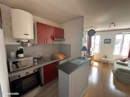 a. vendre f2 granville centre