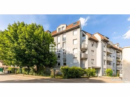 exclusivite foncia -tres beau trois pieces entierement renove - parking interieur - balcon