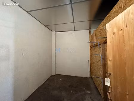 parking/box 12 m² montbrison