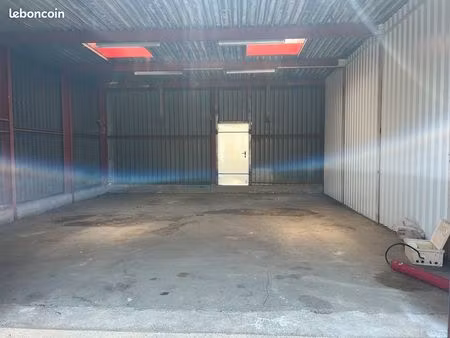 location dépôts 70m2 + extérieur - zone induspal lons