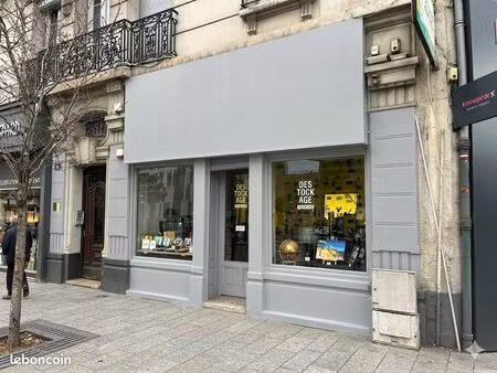 local commercial  restauration 54 m² saint-étienne