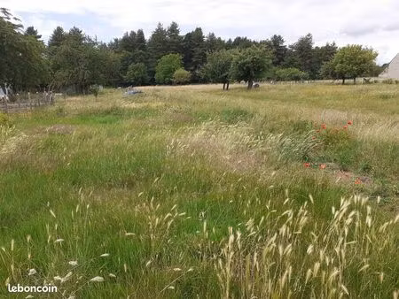 terrain 803 m² écommoy