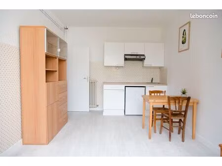 location studio meublé chez l'habitant