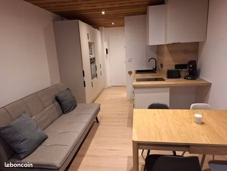 studio meublé rénové avec balcon - idéal saisonnier le corbier