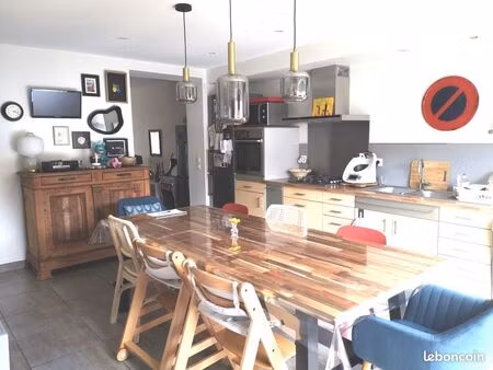 maison 140m2 proche centre ville avec le charme de l'ancien et en très bon état