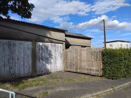 vente garage 177m2 sur terrain clos