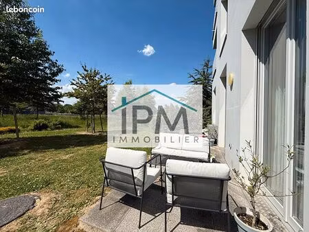 appartement 5 pièces 94 m²