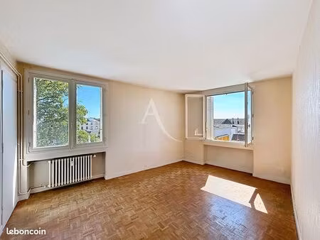 appartement 2 pièces 66 m²