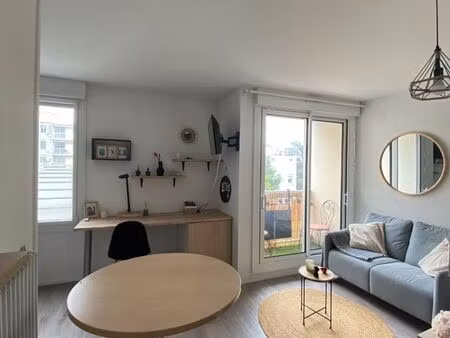 studio meublé