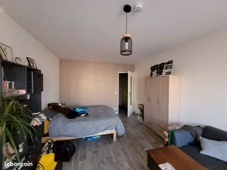 loue f1 meublé