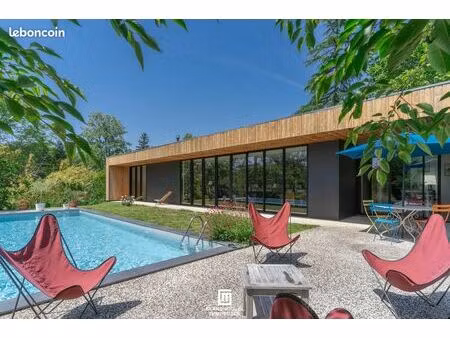 propriété 6 pièces 164 m²