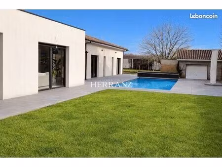 propriété 8 pièces 185 m²