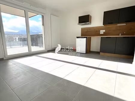 studio 1 pièce 30 m²