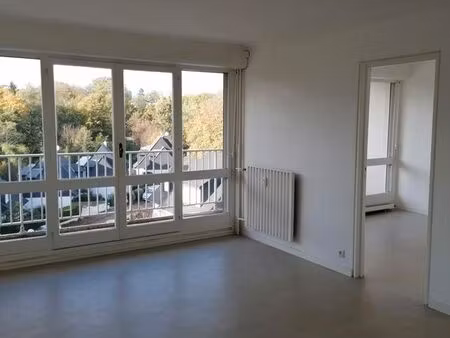 t3 de 65m² avec grand balcon parc de chézine