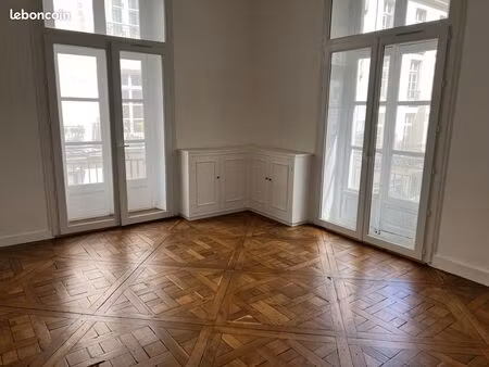 bureaux 200 m²