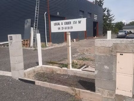 dépôt 160m2