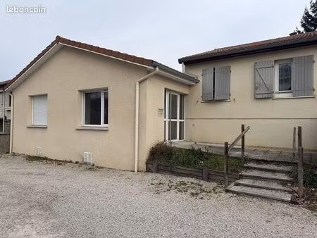 local 14 m²