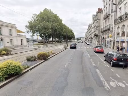 local commercial 69 m²