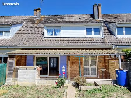 une maison mitoyenne de 91.9 m²