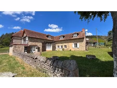 propriété 9 pièces 255 m²