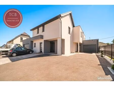 maison 6 pièces 118 m²