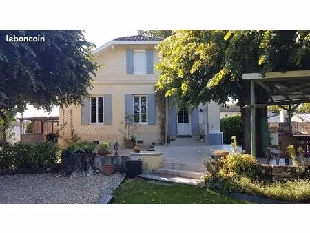 agréable maison pierre proche libourne