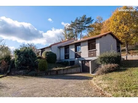 villa 6 pièces 150 m²